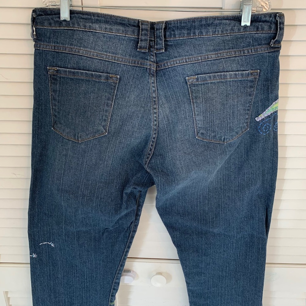 Garnet Hill Jeans Blue Denim Embroidered Dandelion Flower Women 14 Boho Festival - Picture 15 of 16